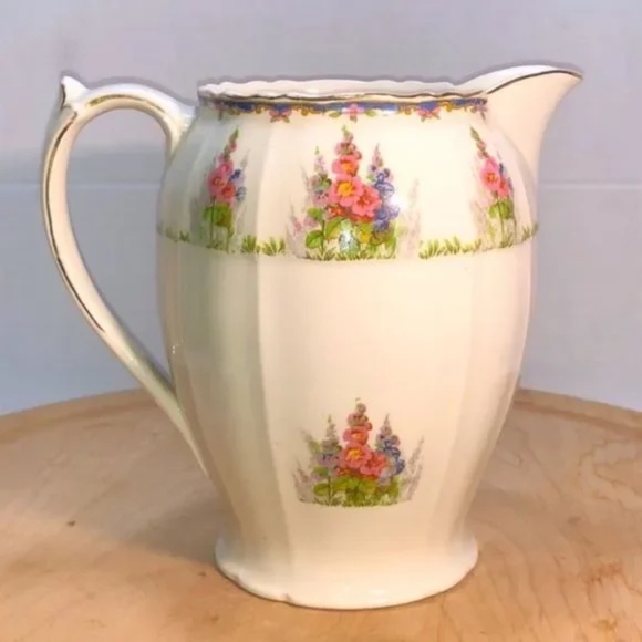 Vintage Alfred Meakin Pitcher 1930's (Tunstall) Ltd in "Floral Spray" Porcelain - Picture 1 of 7